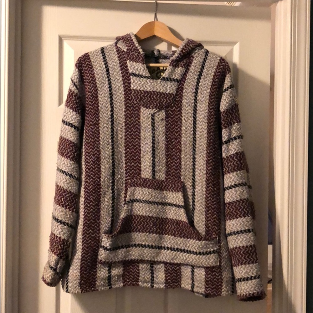 Shrug Rug pull-over, size Medium